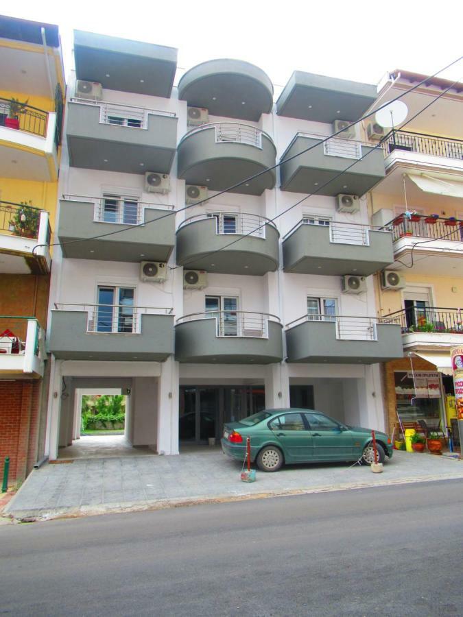 Artistic Rent Rooms & Apartments Nea Kallikrateia 外观 照片