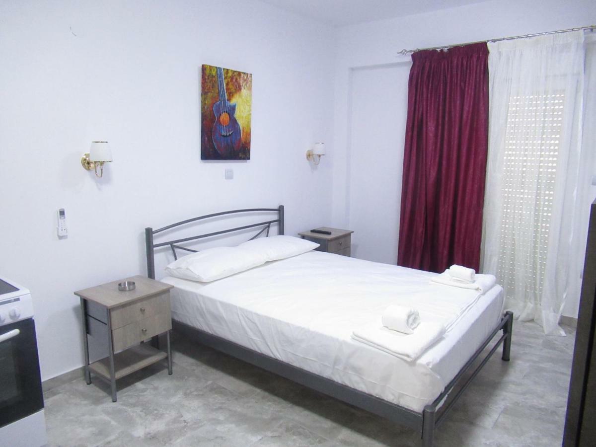 Artistic Rent Rooms & Apartments Nea Kallikrateia 外观 照片