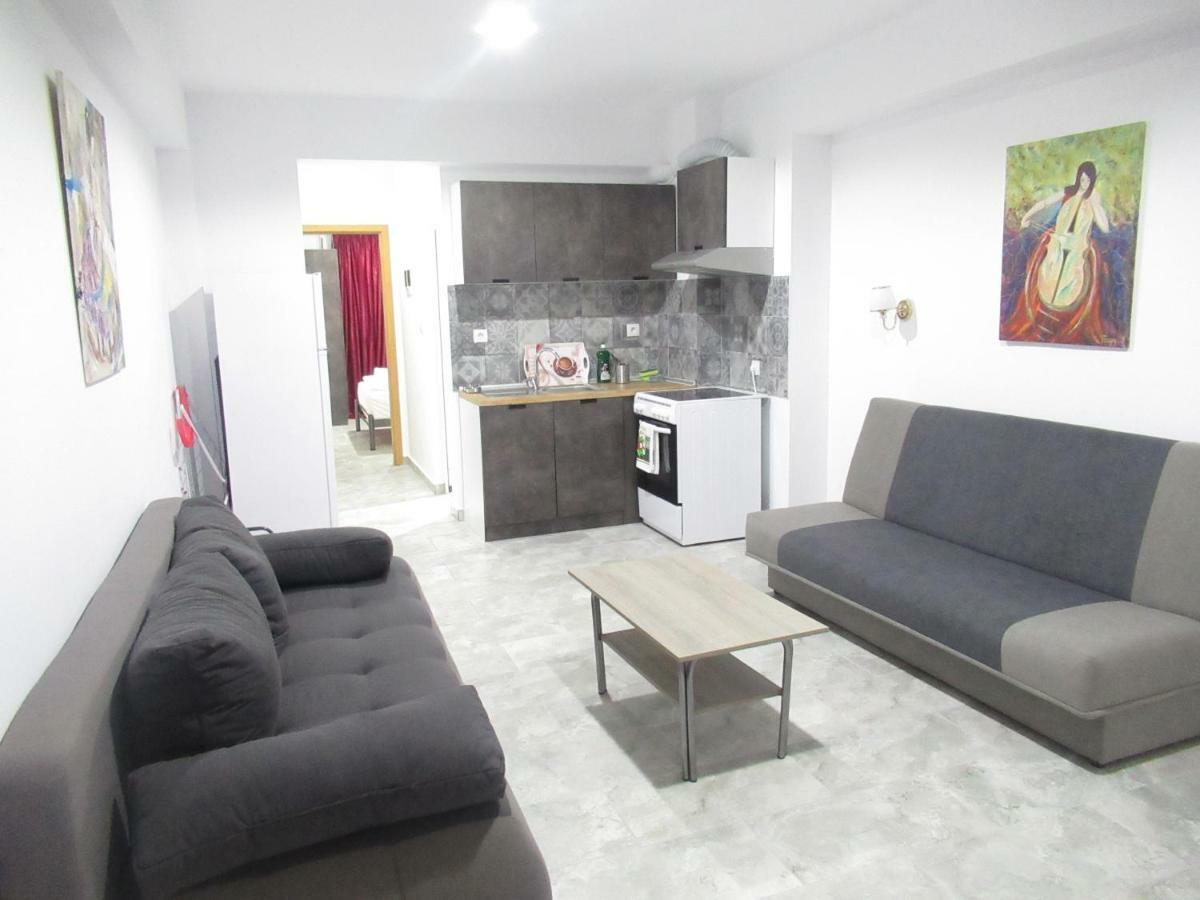 Artistic Rent Rooms & Apartments Nea Kallikrateia 外观 照片